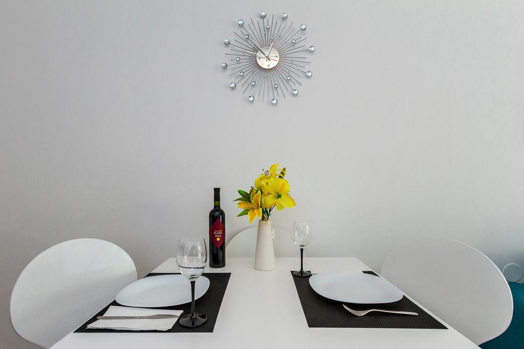 Modern Mediterranean